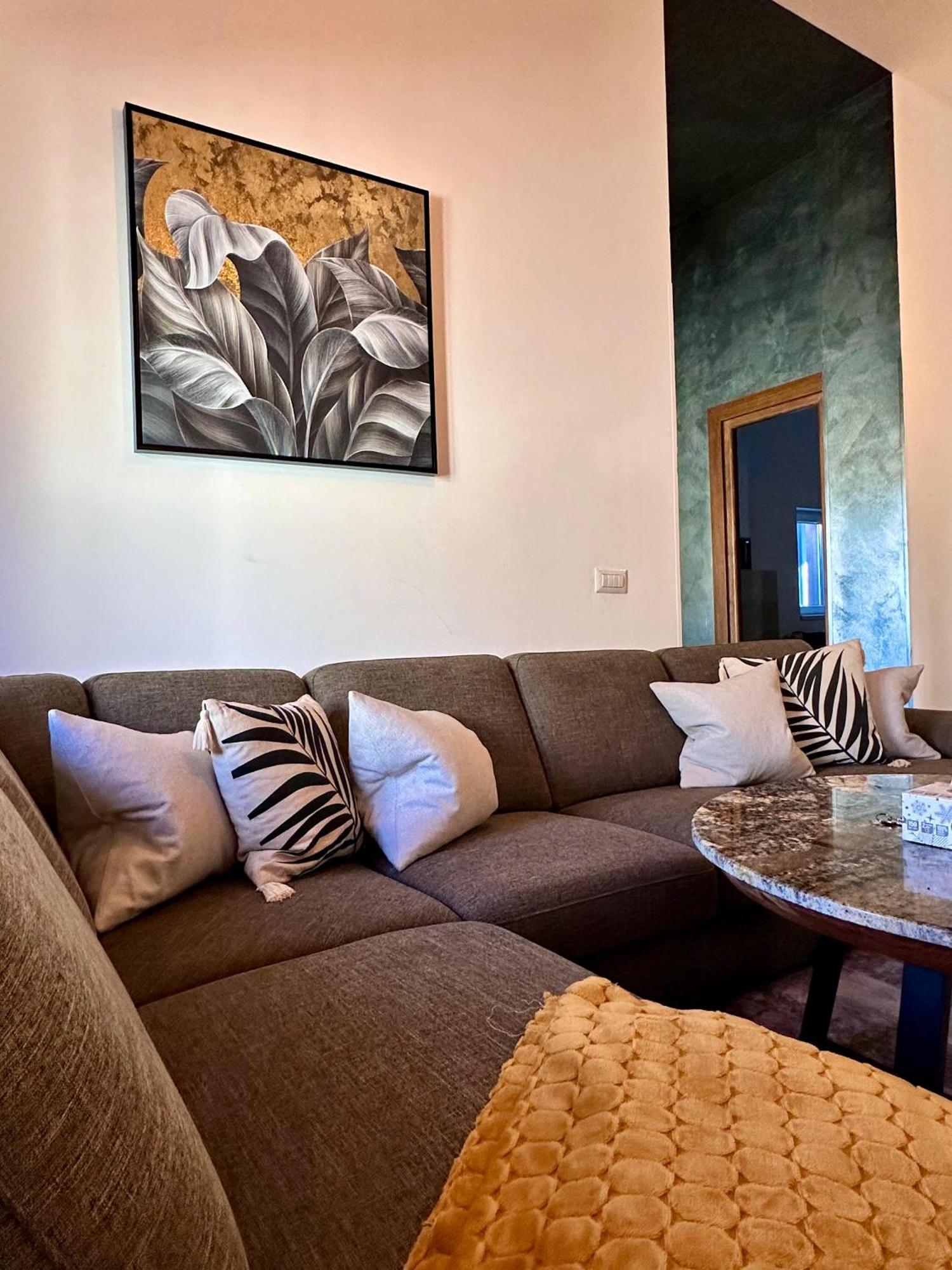 Madison Lake Villa Balotesti Extérieur photo