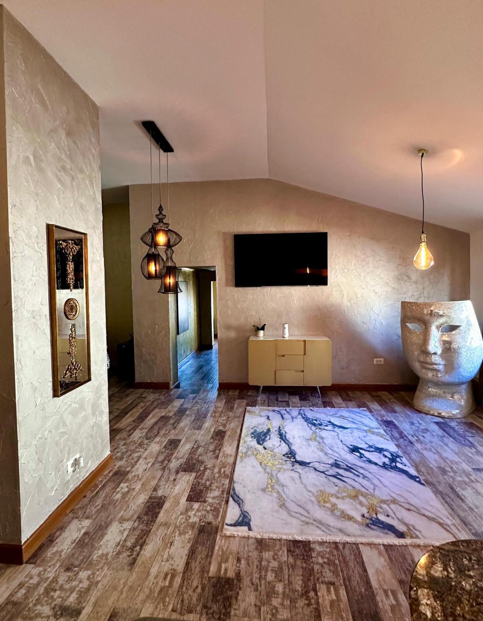 Madison Lake Villa Balotesti Extérieur photo