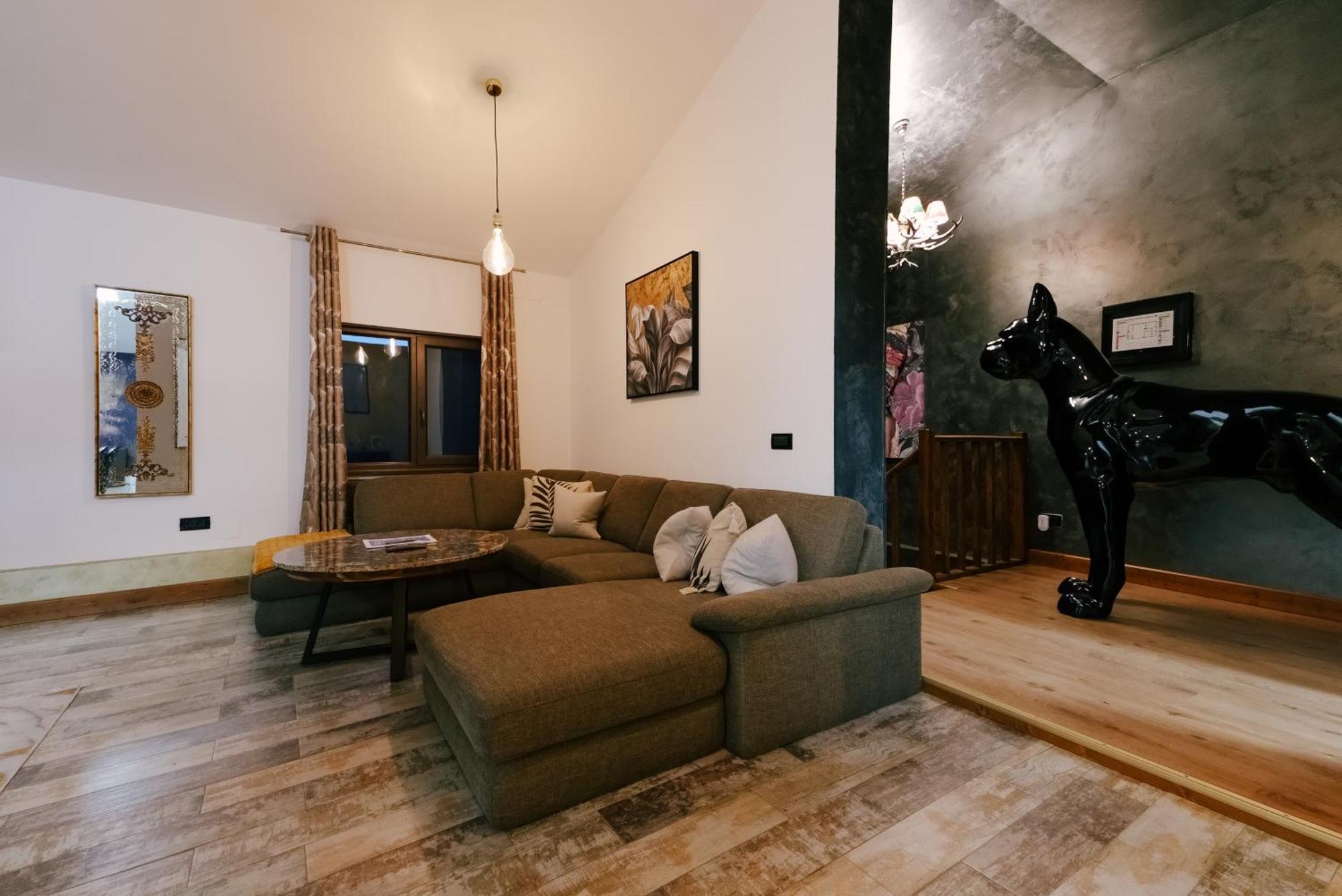 Madison Lake Villa Balotesti Extérieur photo